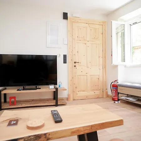 Daire Estia Apartment, Old Town Korfu
