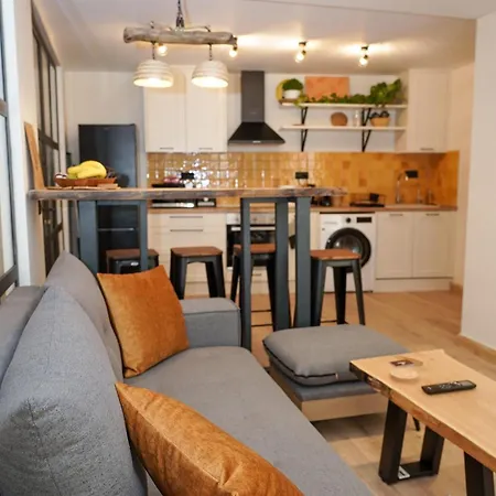 Estia Apartment, Old Town Apartament *