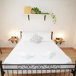 Estia Apartment, Old Town Apartman *